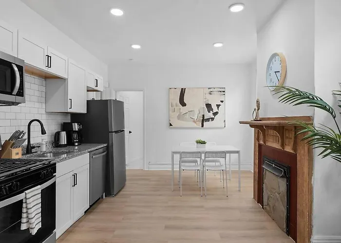 Shadyside, !1 Spacious & Modern 1 Bedroom With Parking Apartment *