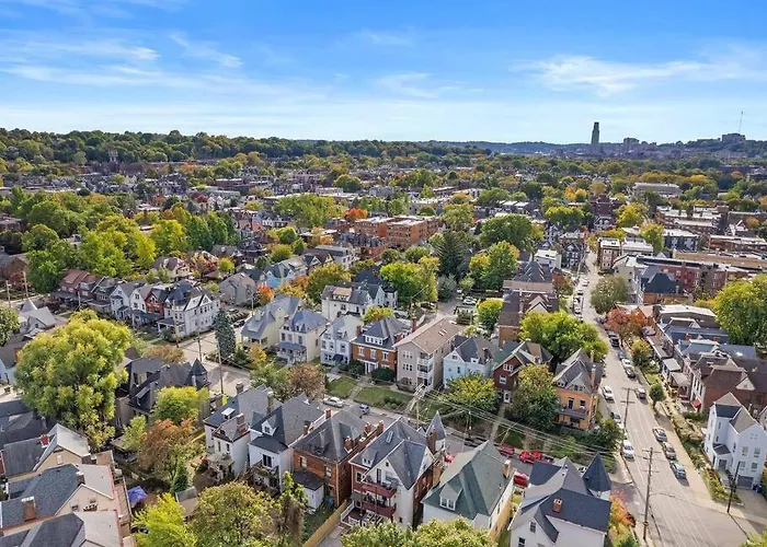 Shadyside, !1 Spacious & Modern 1 Bedroom With Parking Apartment