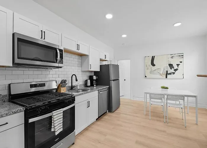 Apartment Shadyside, !1 Spacious & Modern 1 Bedroom With Parking Pittsburgh